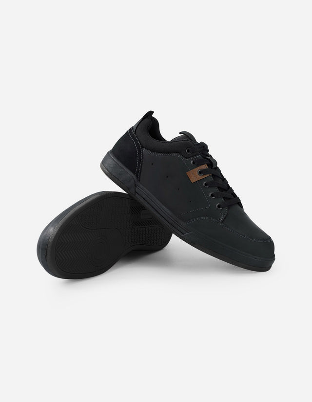 Zapatillas Hombre Cuero Gunwale-0-01 Negro
