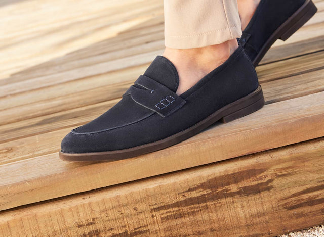 Consejos de outfits con zapatos azul marino de hombre