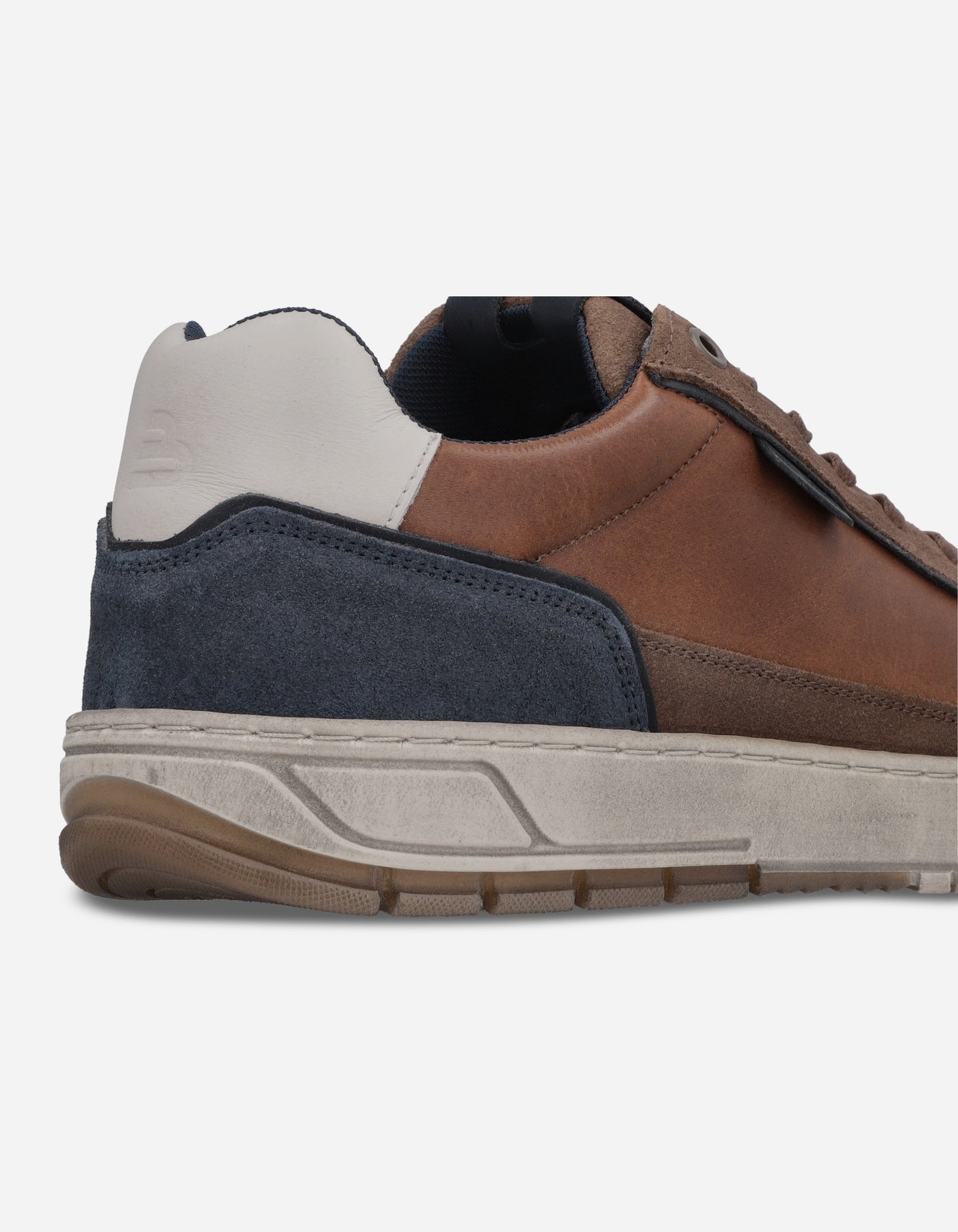 Zapatillas Hombre Cuero Y Gamuza Brandy Axis-0-14 | Bullboxer